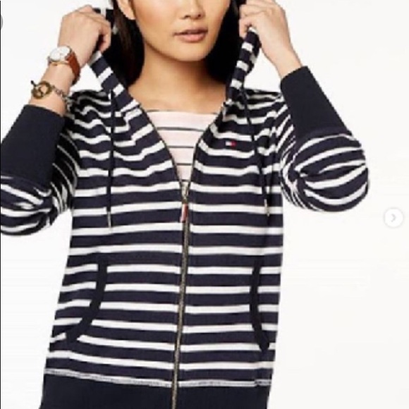 ALL warm, cozy sweaters are on sale! - Picture 4 of 4